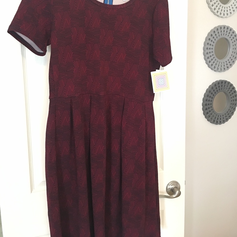 Red & Dark Navy LuLaRoe Amelia